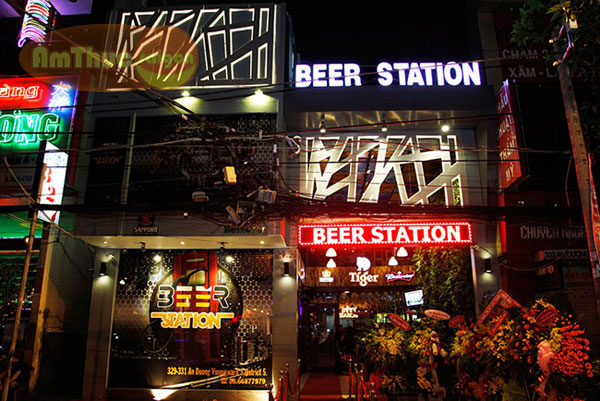 Biển quảng cáo nhà hàng Beer Station