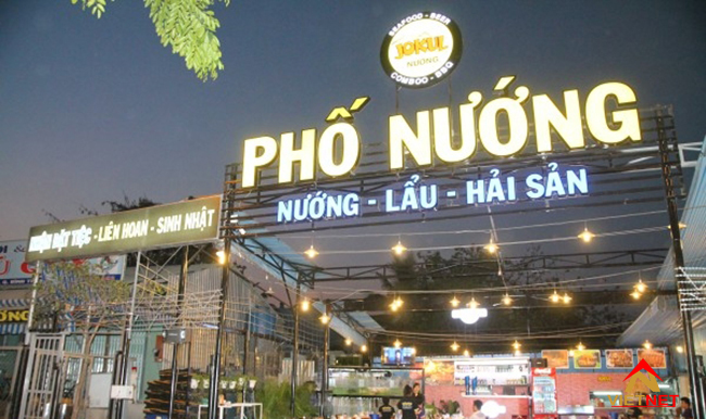 biển quảng cáo lẩu nướng tại Hà Nội